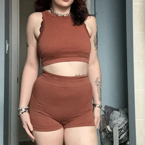 Ardene Rust Two-Piece Athletic Set - Picture 1 of 2